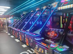 -DEDE APU潮玩运动聚乐部(观音桥店)