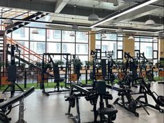 -岩顶健身(玄武店)