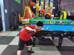 -嘿哟动霸CHUA·新潮玩运动娱乐中心·蹦床滑冰团建乐园