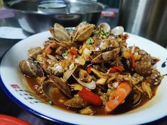 -老三样·美食研究中心(世贸路店)