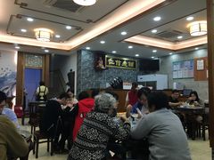 等位区-仁信老铺(华盖路店)