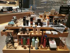 零售区-星巴克臻选(上海合生汇1F店)