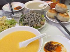-尹记门钉肉饼(丰台站店)