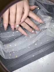 -HEYAN荷妍专业脱毛连锁机构