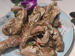 -嗨辣小聚·盘锦河蟹·海鲜烧烤龙虾(盘锦十年好店)