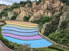 -彩色沙林风景区