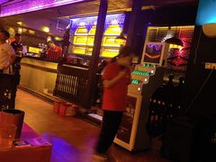 -Helens海伦司小酒馆(王家湾人信汇店)