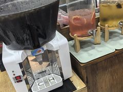 -愉肴麻辣香锅(中山路店)