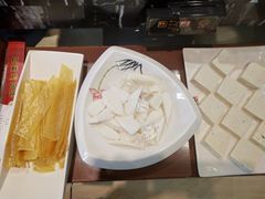-何鲜菇火锅(大营盘店)