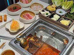 -海底捞火锅(百盛步行街广场店)