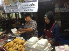 -芒果糯米饭摊子