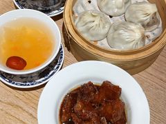 无锡小笼包-新万鑫银丝面·非遗无锡味(惠山古镇店)