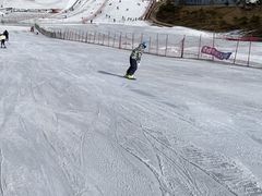 -华彬猛犸滑雪场