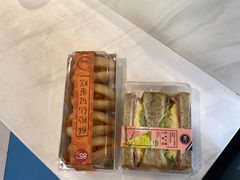 -85度C(生甜甜圈研究工坊·上海平凉店)