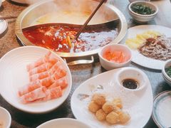 -小天鹅火锅·一线江景洪鼎旗舰店(洪崖洞店)