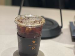 -星巴克臻选(上海中环广场2F店)