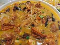 小鸡炖蘑菇-李老哈·东北菜(宋园路店)