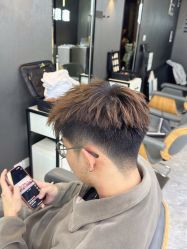 -藤野造型烫发染发