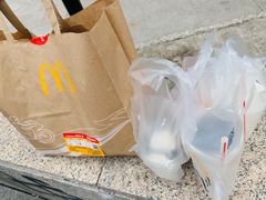 -麦当劳(展览路店)