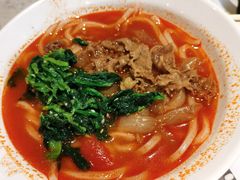 豚骨牛肉乌冬套餐-大食代美食广场(迪士尼小镇店)