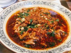 水煮肉片-川人川菜馆·小龙虾·鲜虾现做(黄山路店)