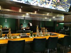 大堂-肉魁屋·烧肉·烧鸟·酒场(高新店)