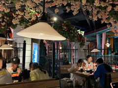 大堂-沪小胖小龙虾(淮海中路旗舰店)