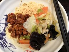 辣肉葱油开洋拌面-五芳齋(云南南路店)