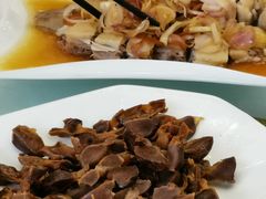 -巨元河鲜酒楼·清远特色菜名店(英德店)