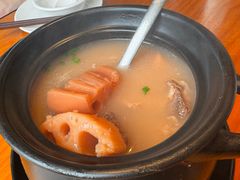 -莲餐厅·湖北菜·潜江小龙虾店(愚园路店)