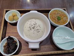 -蟹上黄·蟹黄面·江南糖水(人民广场店)