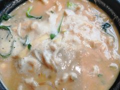 鸡肉砂锅饭-北大家园食堂