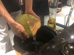 -东椰·海南椰子鸡火锅(朝阳门店)