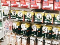 -名创优品(北京新中关购物中心地铁层店)