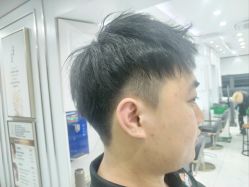 -镁连社·美联社