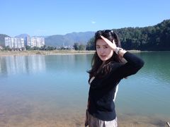 -孔雀湖生态旅游区