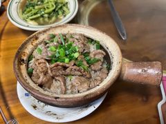 牛肉煲仔饭-关氏饮食店