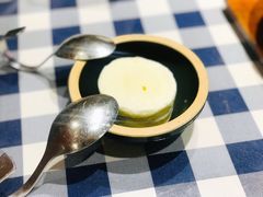 姜撞奶冰淇淋-小粤楼·怀旧粤菜(万辉国际广场店)