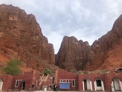 -天山神秘大峡谷