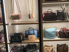 -COACH蔻驰(赛特奥特莱斯店)