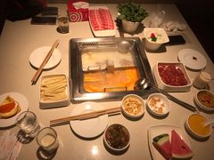 -海底捞火锅鲜切牛肉主题店(长寿路店)