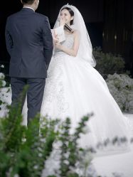 -伯瓷皇后婚纱艺术空间