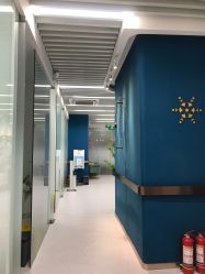 -More摩尔医美の注射线雕光电中心