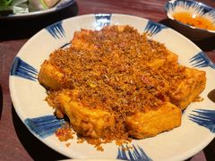 -Cục Gạch Quán