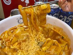 -火鸡爪东大门猎奇炒年糕