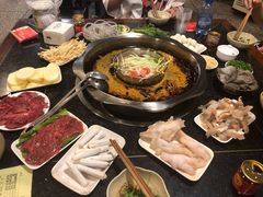 -邓莽子老火锅(中兴路总店)