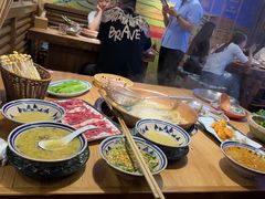 -洱火云南酸菜牛肉火锅(石景山当代商城店)