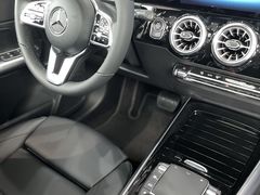 -宁波之星奔驰4S店(海曙店)