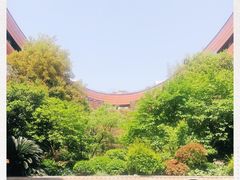 -上海衡山路十二号华邑酒店