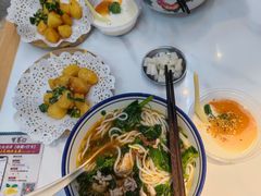 -窄巷口生烫牛肉米线(客村店)